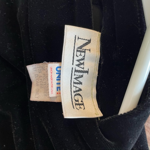 Velvet short sleeve top - Picture 4 of 4